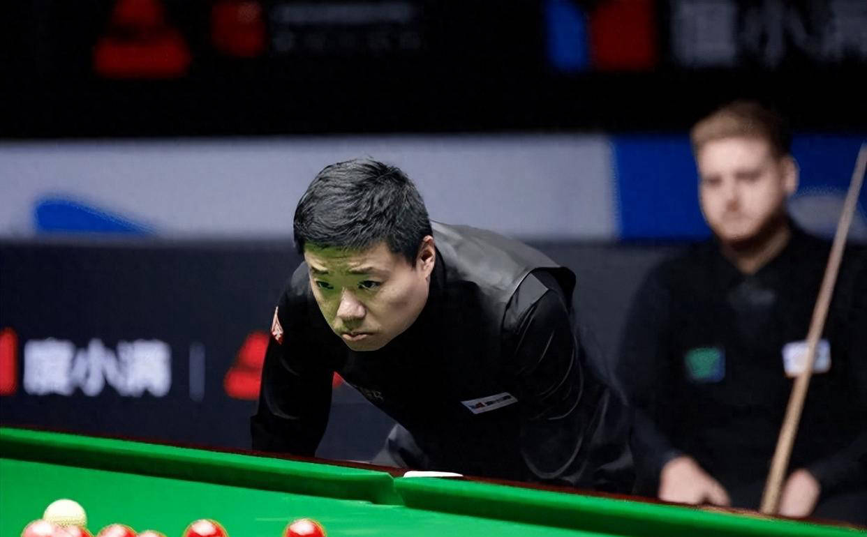 贺国强, 场八分之一, 罗伯逊均止 贺国强, 场八分之一, 罗伯逊均止